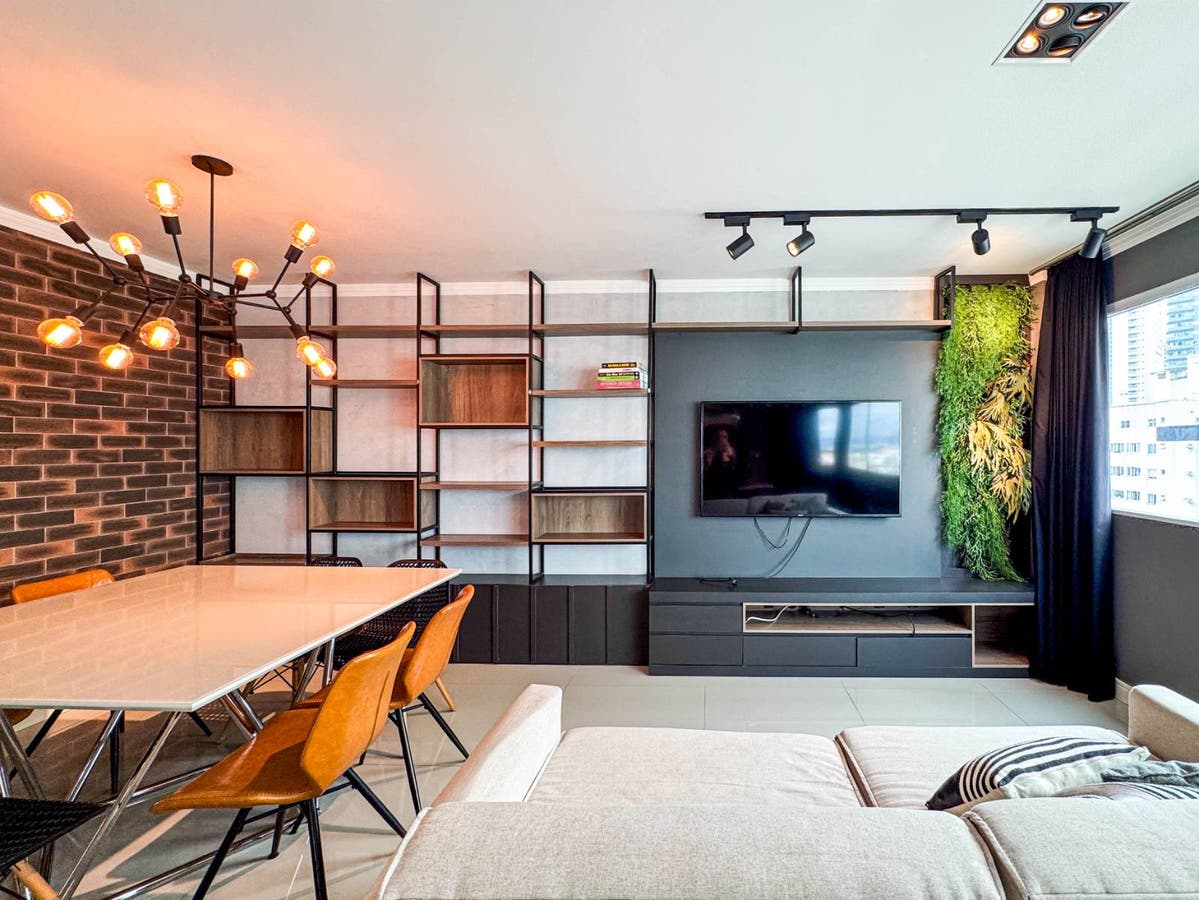 Apartamento semimobiliado com 03 suítes para locação anual em Balneário Camboriú - Apartamento em Centro, Balneário Camboriú - para locação - Desc Imóveis