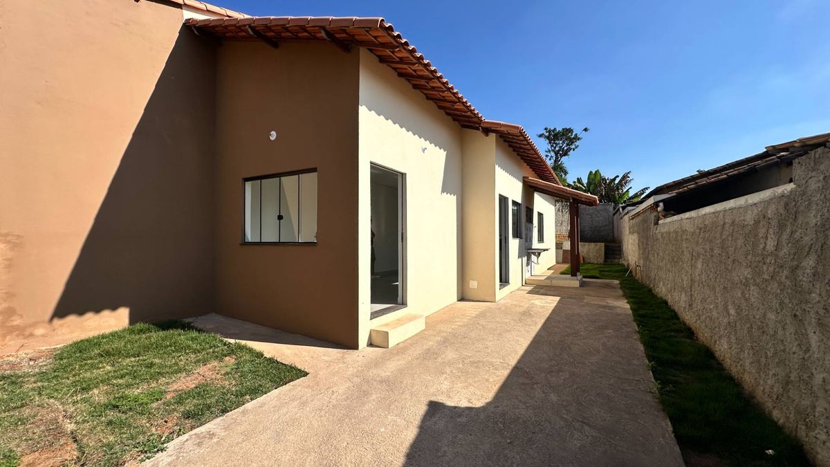 Linda Casa 2 Quartos à Venda – Bairro Marques Industrial | São Joaquim de Bicas - Casa em Marques Industrial, São Joaquim de Bicas - à venda - Via M Empreendimentos Imobiliários Ltda