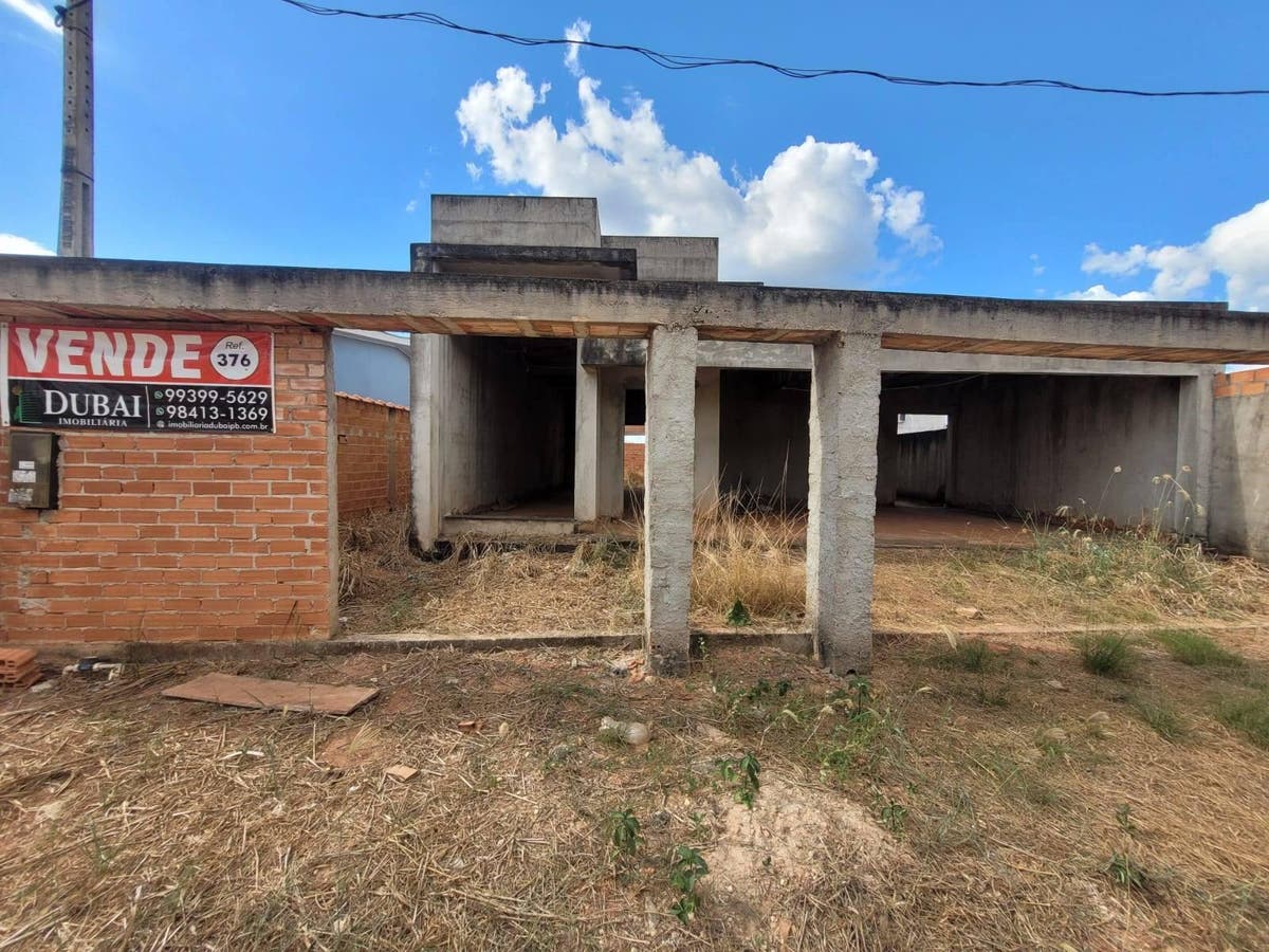 CASA Á VENDA NO LOTEAMENTO BARÃO DE MELGAÇO - Casa em Barão de melgaço, Pimenta Bueno - à venda - DUBAI ENGENHARIA E IMOBILIÁRIA