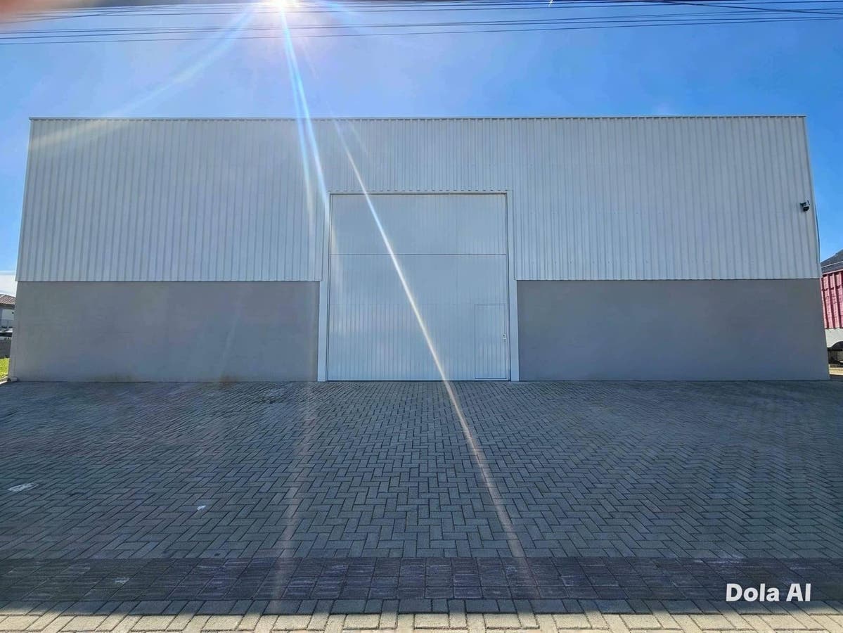 Galpão de 273m² para alugar por R$6.670 na Guarda do Cubatão - Palhoça/SC - Galpão em Guarda do Cubatão, Palhoça - para locação - Madri Imóveis ltda