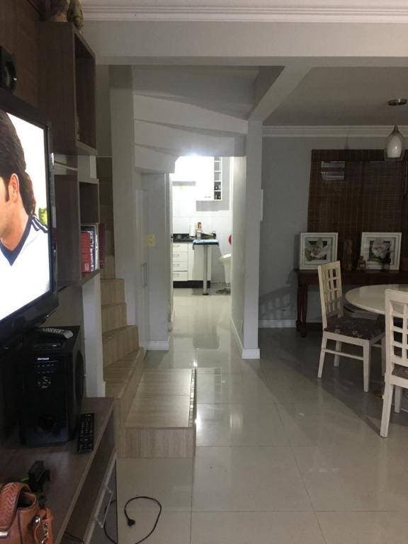 Sobrado com 3 Quartos à Venda, Ariribá - Balneário Camboriú - Sobrado em Ariribá, Balneário Camboriú - à venda - Ivan Carlos Cadini ME