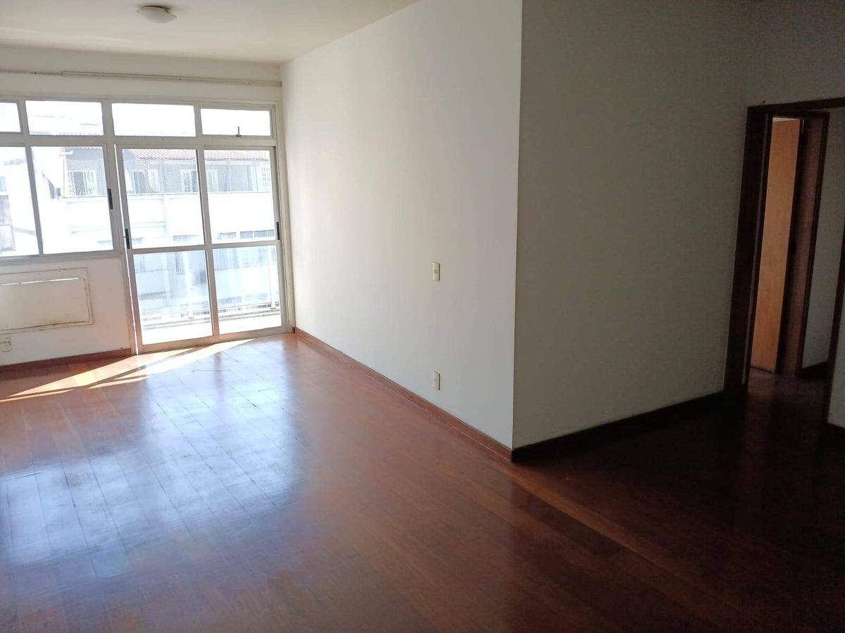 Apartamento à Venda, Rua Doutor Satamini, Tijuca. Varanda, 4 Quartos Sendo 1 Suíte, Dependências e 2 Vagas. Código 24577 - Apartamento em Tijuca, Rio de Janeiro - à venda - MIGUEZ IMOBILIÁRIA