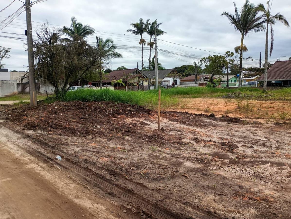 TERRENO DE ESQUINA - Lote/Terreno em Cambiju, Itapoá - à venda - EVEREST INVESTIMENTOS IMOBILIARIOS