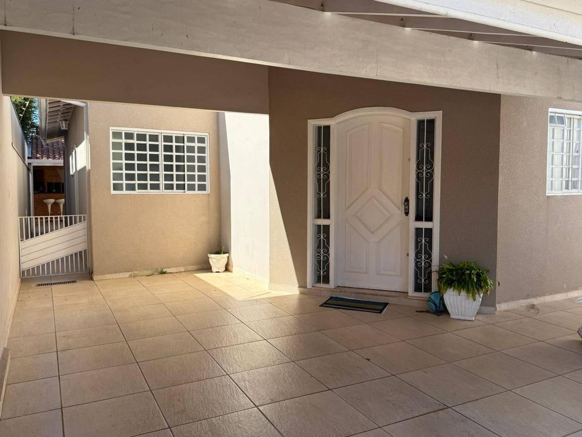 Casa à Venda com 2 Quartos (sendo1 Suíte), Área Gourmet e Garagem para 2 Carros em São Judas 2 - Avaré - Casa em Loteamento São Judas Tadeu II, Avaré - à venda - CRYSTAL IMÓVEIS