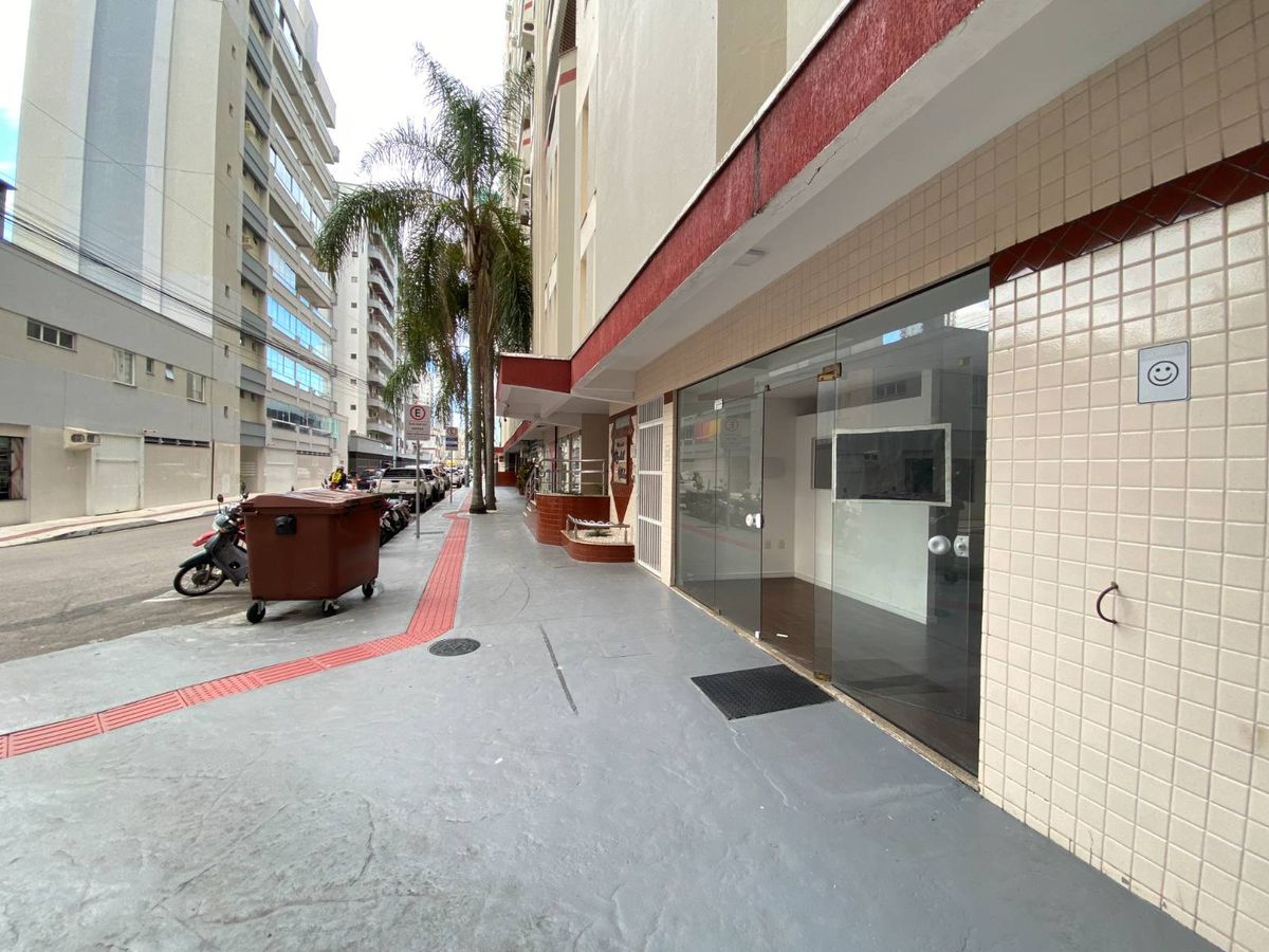Sala comercial para locação com 50m² no Centro Balneário Camboriú - Salas Comerciais em Centro, Balneário Camboriú - para locação - Desc Imóveis