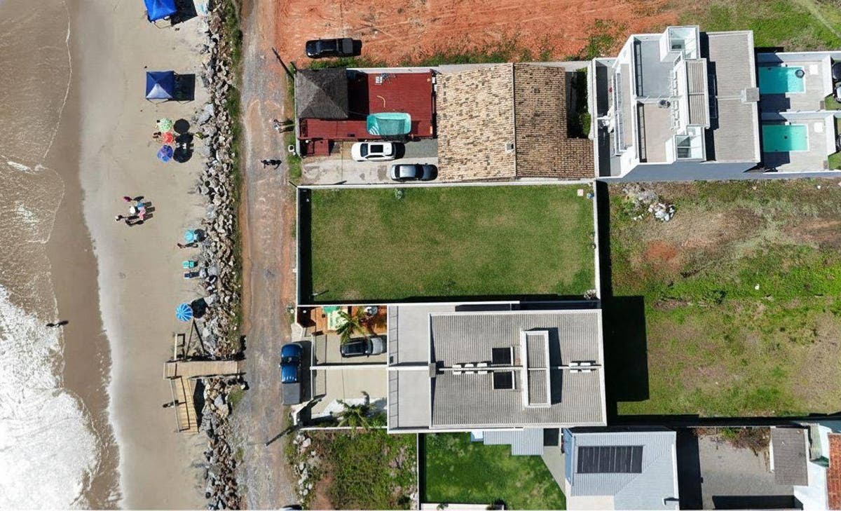 Terreno REF 6651 - Lote/Terreno em Cambiju, Itapoá - à venda - HAUS IMÓVEIS LTDA