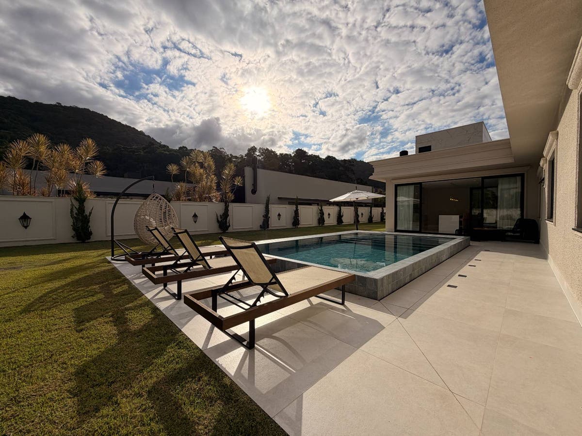 Casa com 5 Dormitórios em Condomínio Fechado | Itapema-Sc - Casa de Condomínio em Itapema - à venda - Fabricio Arantes Consultor Imobiliário