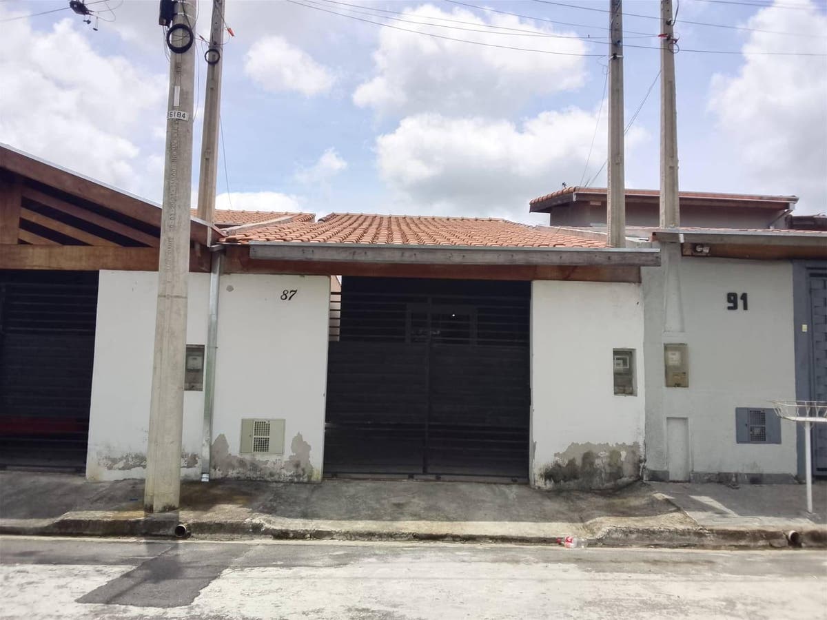 Casa com 2 quartos, Conjunto Habitacional Terra dos Ipês I (Sul) - Pindamonhangaba - Casa em Conjunto Habitacional Terra dos Ipês I (Sul), Pindamonhangaba - para locação - EDSON DERRICO IMOVEIS LTDA