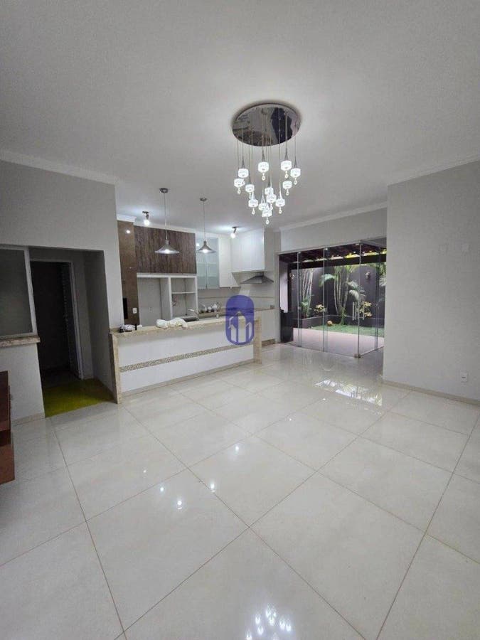 Casa com 3 quartos, 3 suítes