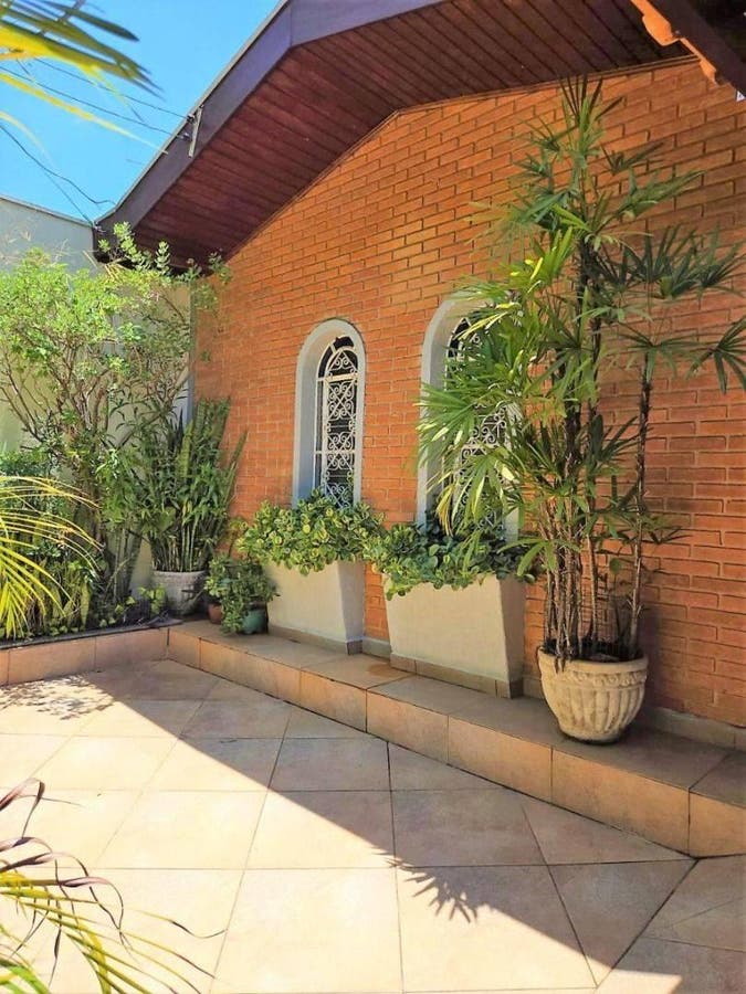 Casa à Venda em Localização Privilegiada por R$ 815.000 – Jundiaí/SP - Casa em Vila Galvão, Jundiaí - à venda - Catedral Brokers Negócios Imobiliários