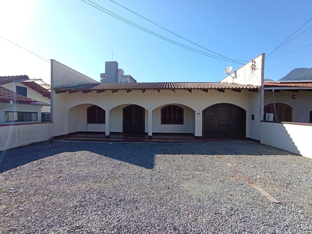 Casa com 3 quartos, Centro - Jaraguá do Sul - Casa em Centro, Jaraguá do Sul - para locação e à venda - Imobiliária Piermann