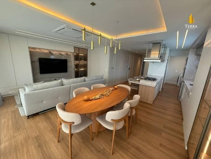 Apartamento a venda no Edifício Skyline Tower localizado no Bairro Pioneiros em Balneário Camboriú. - Apartamento em Pioneiros, Balneário Camboriú - à venda - IMOBILIÁRIA TERRA ITAJAI LTDA