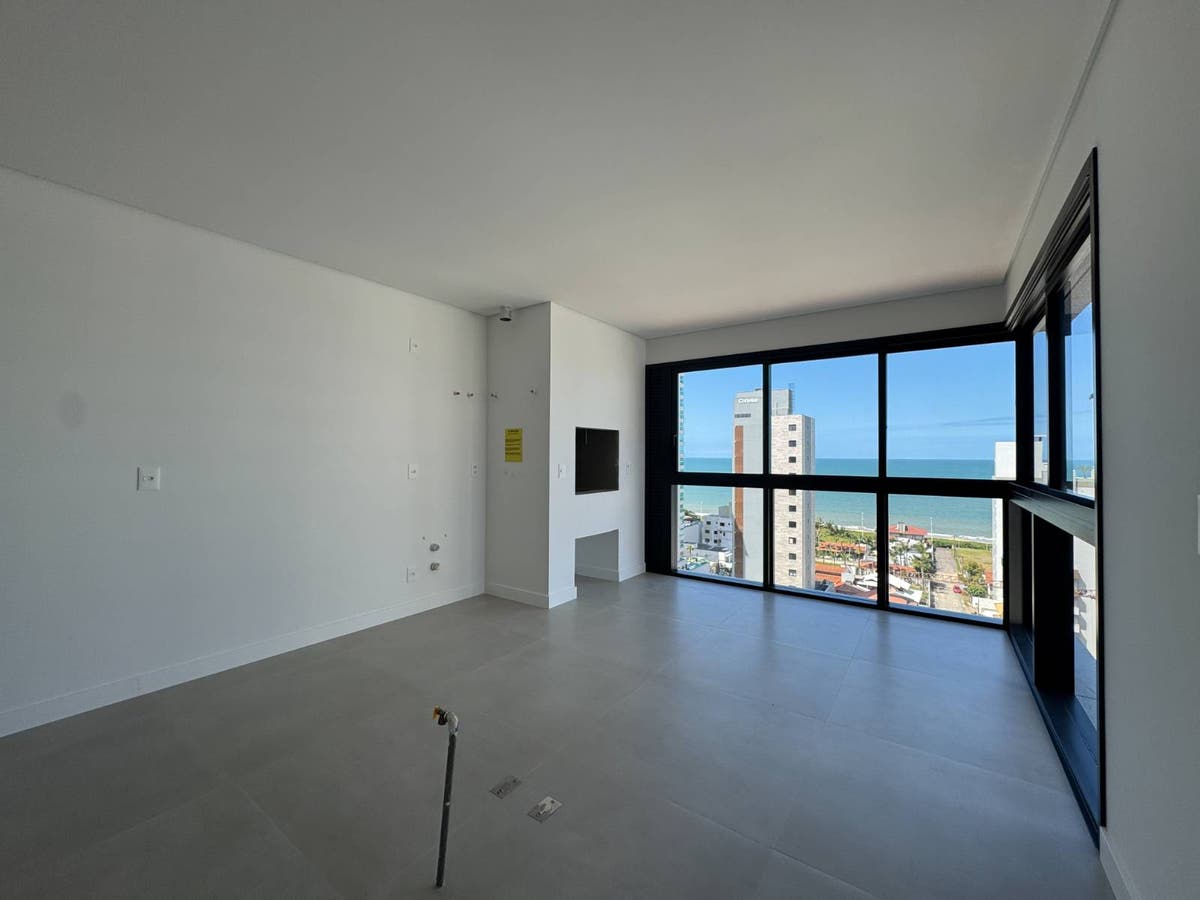 Apartamento com 03 dormitórios em Balneário Piçarras - Apartamento em Itacolomi, Balneário Piçarras - à venda - MAR - Negócios imobiliários LTDA