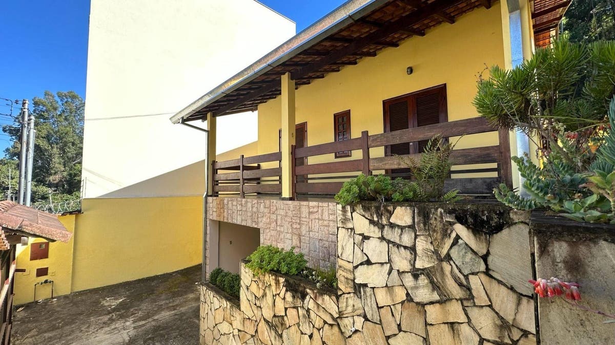 Casa com 3 dormitórios à venda por R$ 1.200.000,00 - Varginha - Itajubá/MG - Casa em Varginha, Itajubá - à venda - Colibri Imóveis Ltda