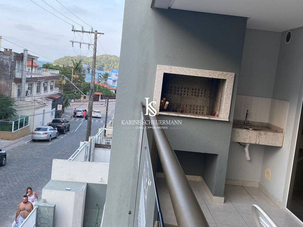 APARTAMENTO COM 2 DORMITÓRIOS NO CENTRO ALUGUEL DE TEMPORADA - Apartamento em Centro, Bombinhas - para temporada - Imobiliária KS