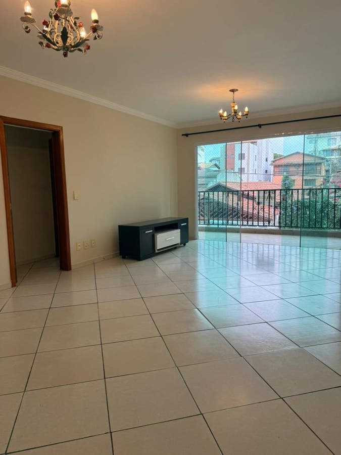 Apartamento com 3 quartos para Locação, Centro - Pindamonhangaba - Apartamento em Centro, Pindamonhangaba - para locação - EDSON DERRICO IMOVEIS LTDA
