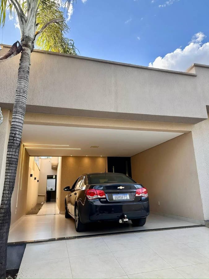 Casa Alto Padrão 3 suítes Próx. Ao Passeio Das Águas - Casa em Residencial José Viandeli, Goiânia - à venda - Correia Imóveis