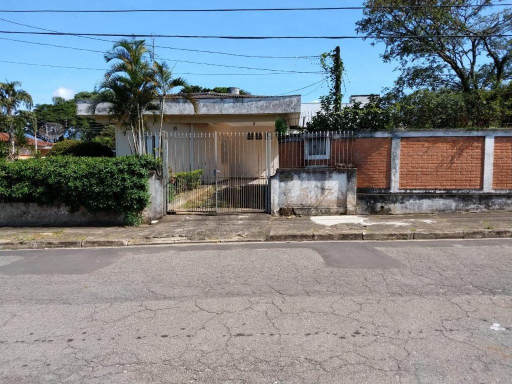 Casa com 3 Quartos à Venda, Santana - Pindamonhangaba - Casa em Santana, Pindamonhangaba - à venda - EDSON DERRICO IMOVEIS LTDA