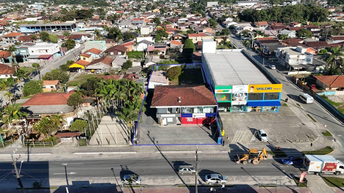 Supermercado e comércio