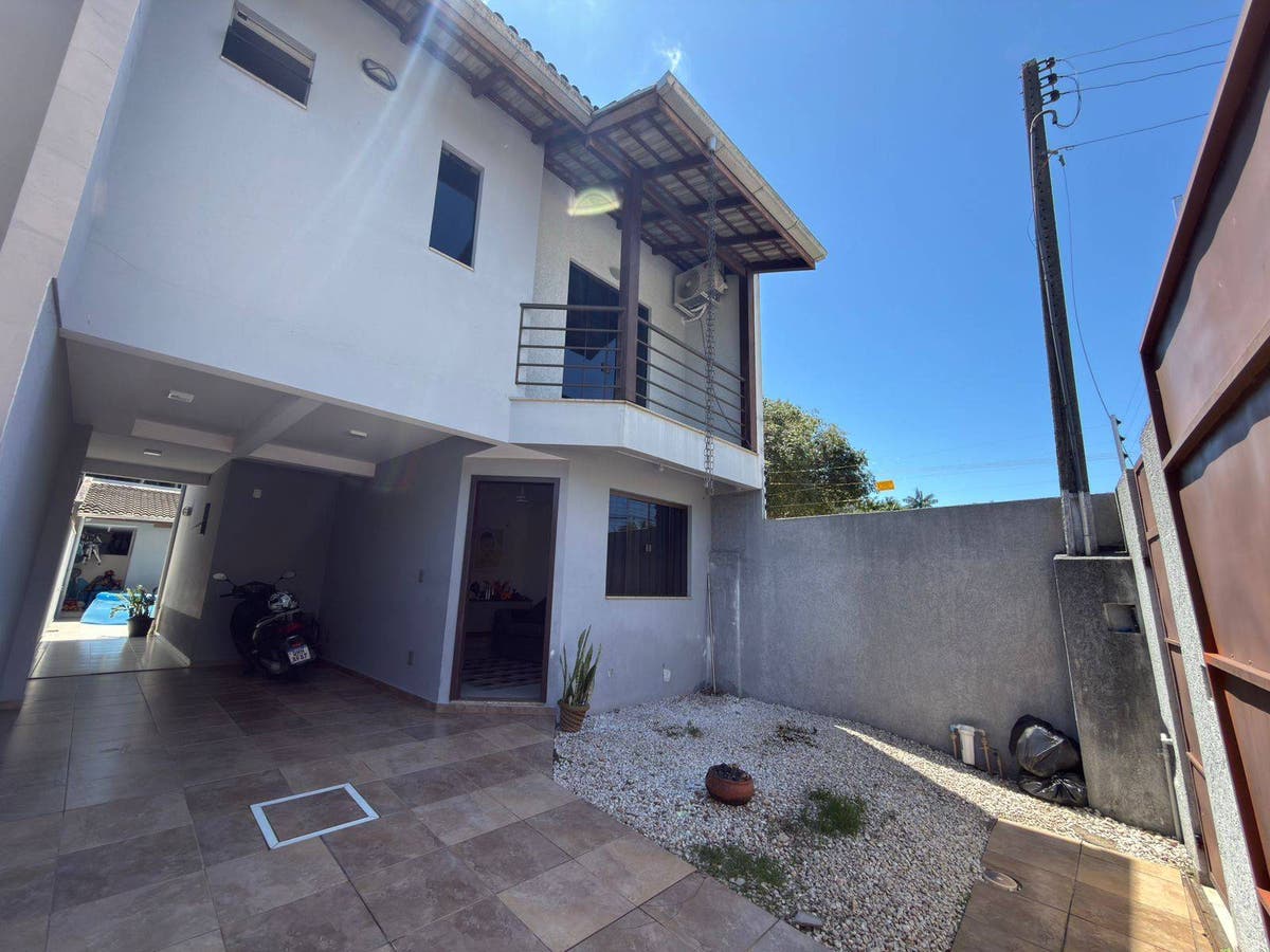 Sobrado no Centro de Camboriú - Sobrado em Camboriú - à venda - Roseli Imóveis