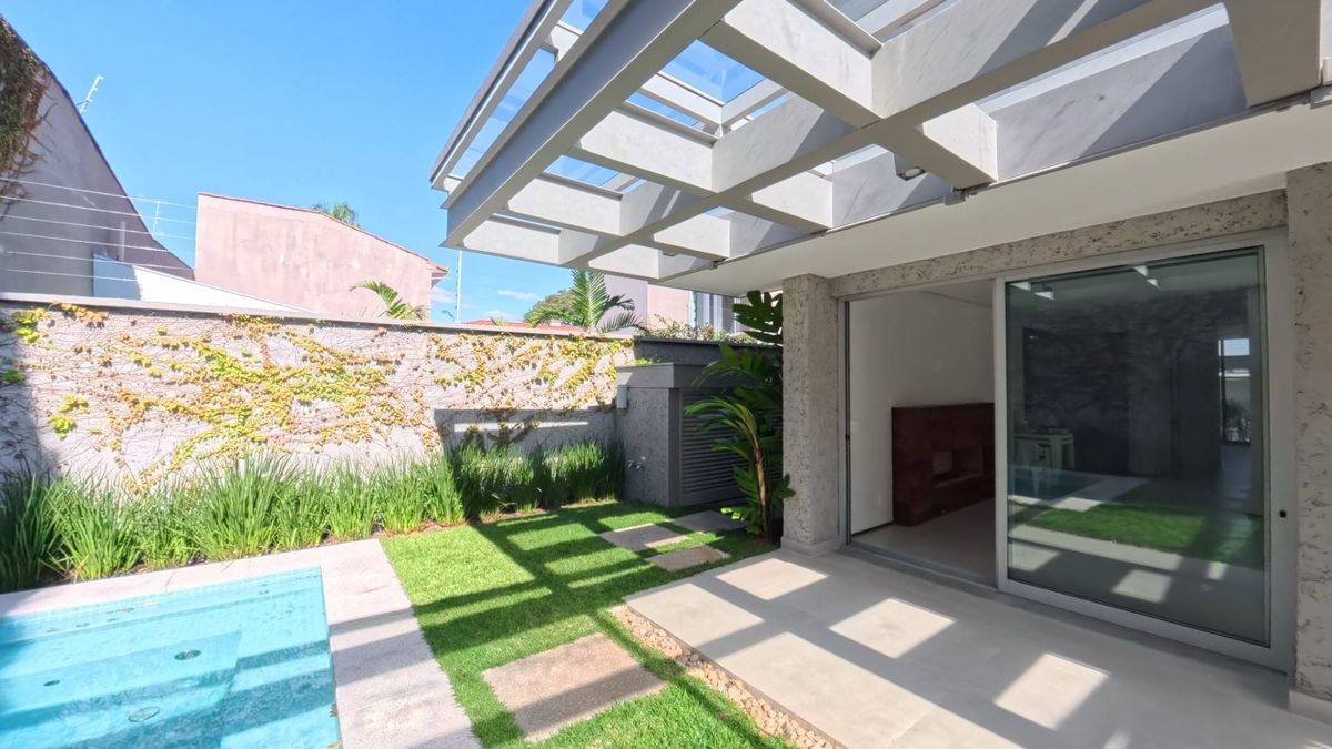 Casa com 4 quartos e 4 suítes em Alto de Pinheiros, São Paulo - Casa em Alto de Pinheiros, São Paulo - à venda - Matú Imóveis