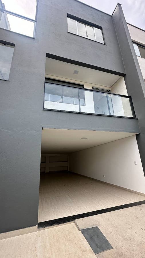 Linda Casa Duplex 3 Quartos com Suíte no Jardim Casa Branca em Betim - Casa Geminada em Jardim Casa Branca, Betim - à venda - Via M Empreendimentos Imobiliários Ltda