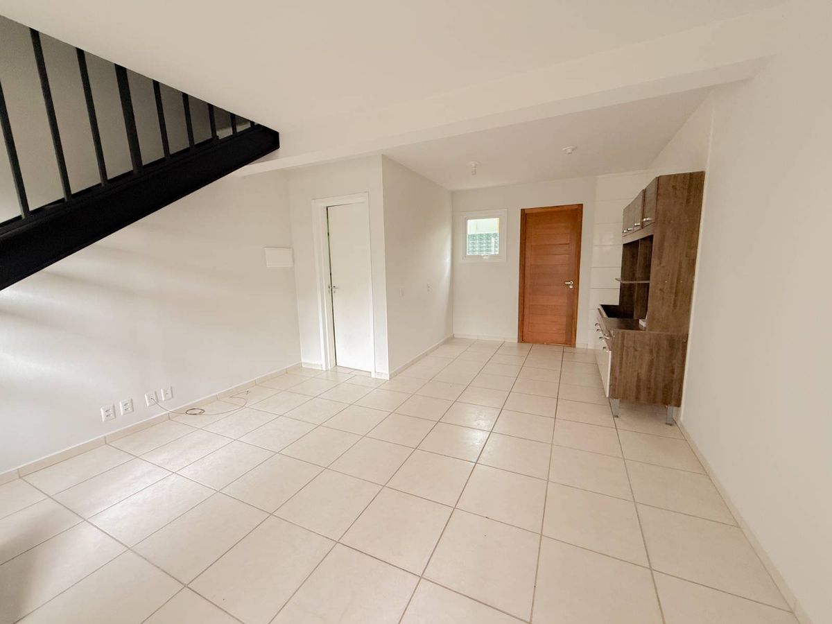 Sobrado com 3 quartos para Locação, Centro - Portão - Sobrado em Centro, Portão - à venda - UNICA NEGOCIOS IMOBILIARIOS LTDA