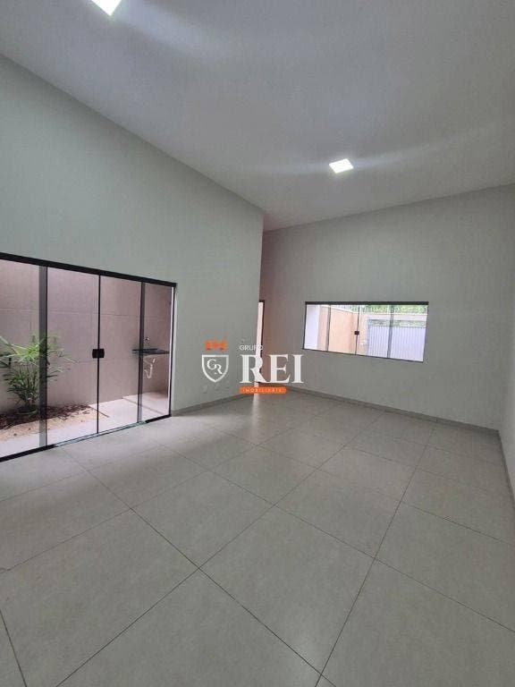 CASA Á VENDA - CONFORTO E SOFISTICAÇÃO VALOR 650.000,00 ??Terreno 168 m² e construção 117 m². São 3 quartos sendo 1 suíte, sala, cozinha, banh. soc - Casa em Residencial Interlagos, Rio Verde - à venda - IMOBILIARIA REI EMPREENDIMENTOS S/S LTDA
