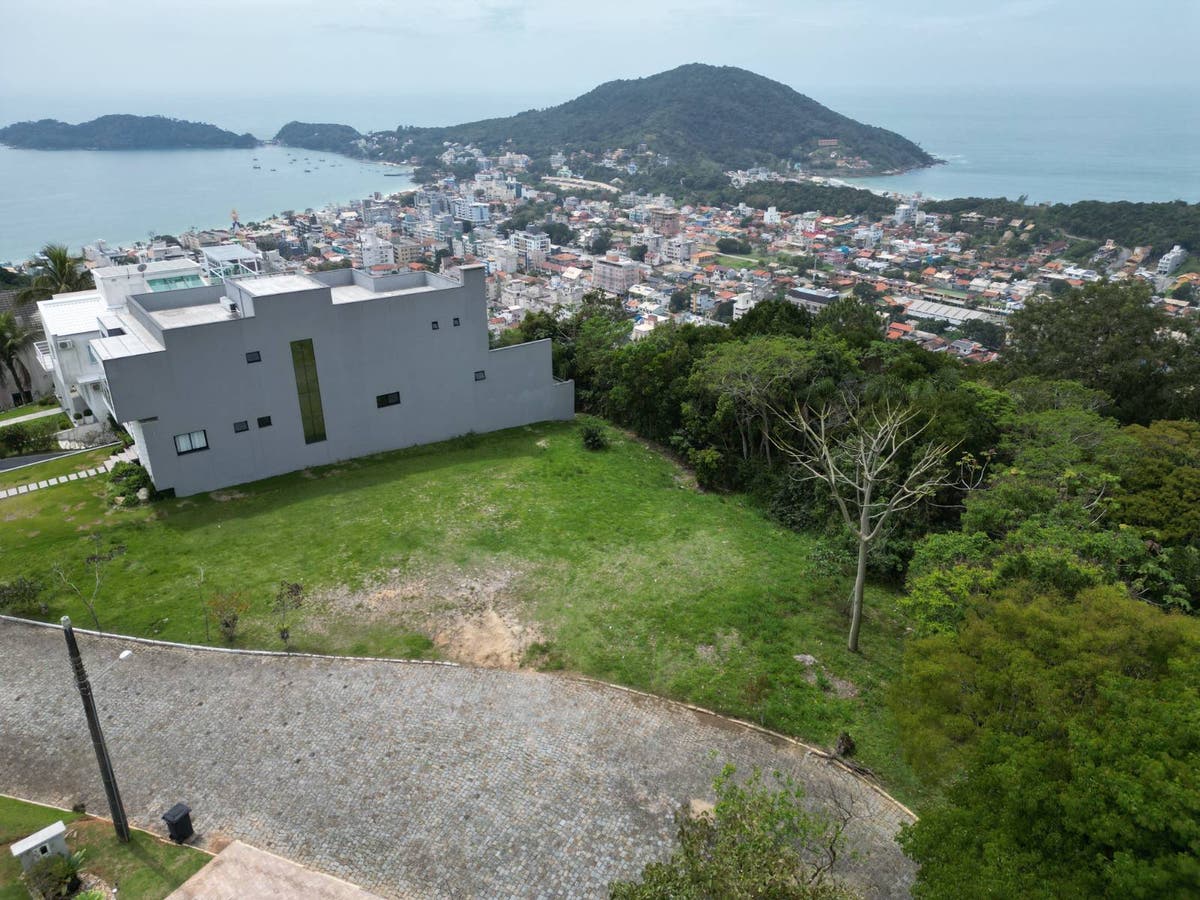Condomínio Panorâmico Terreno à venda vista mar Praia Centro Bombinhas SC - Terreno em Centro, Bombinhas - à venda - Imobiliária Rota do Sol