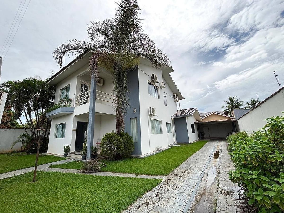 Casa com 8 quartos, Centro Norte - Sorriso