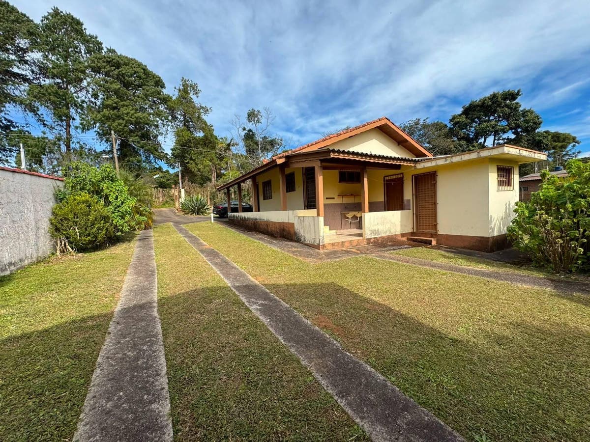 Chácara com 3 dormitórios à venda, 1.875m² por R$ 580.000,00 - Poços de Caldas/MG - Chácara em Morada dos Pássaros, Poços de Caldas - à venda - Lago e Cunha Imóveis