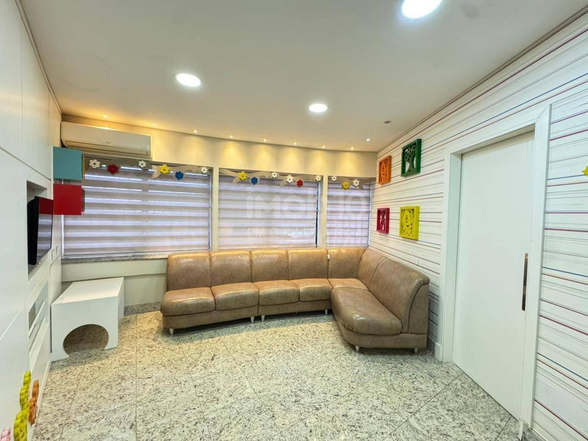 SALA COMERCIAL PARA ALUGAR (R$2.000,00) OU VENDA EDIFÍCIO MARAJOARAS NO CENTRO DE FOZ DO IGUAÇU - PR - Salas Comerciais em Centro, Foz do Iguaçu - para locação e à venda - Imob10 Imobiliária Ltda
