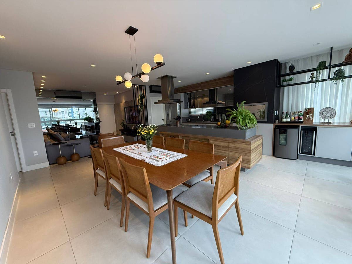 APARTAMENTO NO EDIFÍCIO BIARRITZ RESIDENCE - CENTRO, BALNEÁRIO CAMBORIÚ - Apartamento em Centro, Balneário Camboriú - para locação - Brava Norte Imóveis