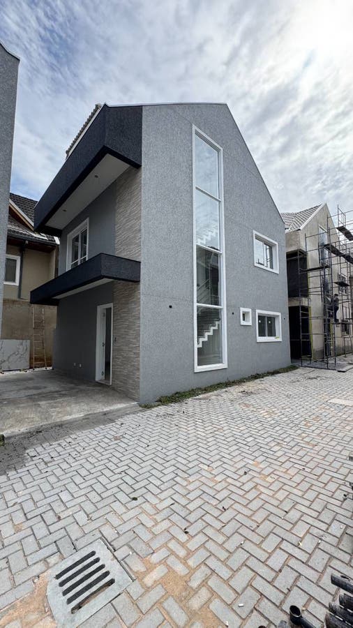 Venda Sobrado com 3 suites no Uberaba em Curitiba Pr - Sobrado em Uberaba, Curitiba - à venda - BlueHouse