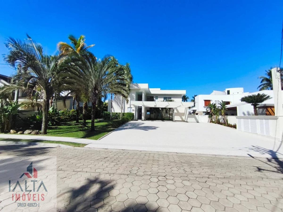Mansão de Luxo à venda em Caraguatatuba com 10 suítes e Pé na Areia no Massaguaçu - Casa em Massaguaçu, Caraguatatuba - à venda - IALTA IMOVEIS LTDA