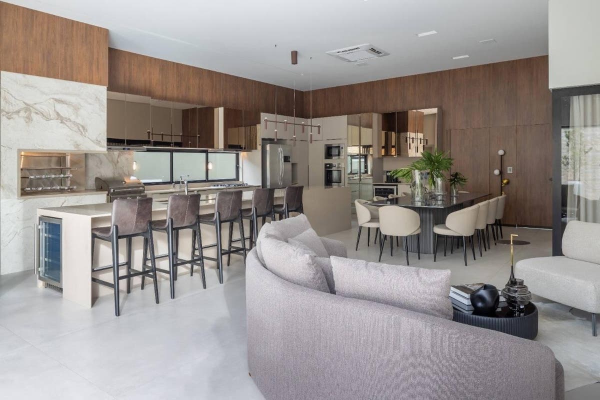 Casa 334.75m², com 3 quartos - Condomínio Porto Seguro, Sorriso