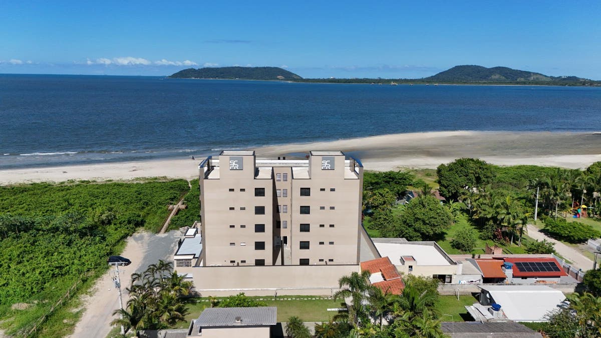 Apartamento no 1º Andar Frente Mar no Residencial Ilha da Paz em Itapoá-Sc - Apartamento em Pontal do Norte, Itapoá - à venda - SBGLOBAL Imobiliária