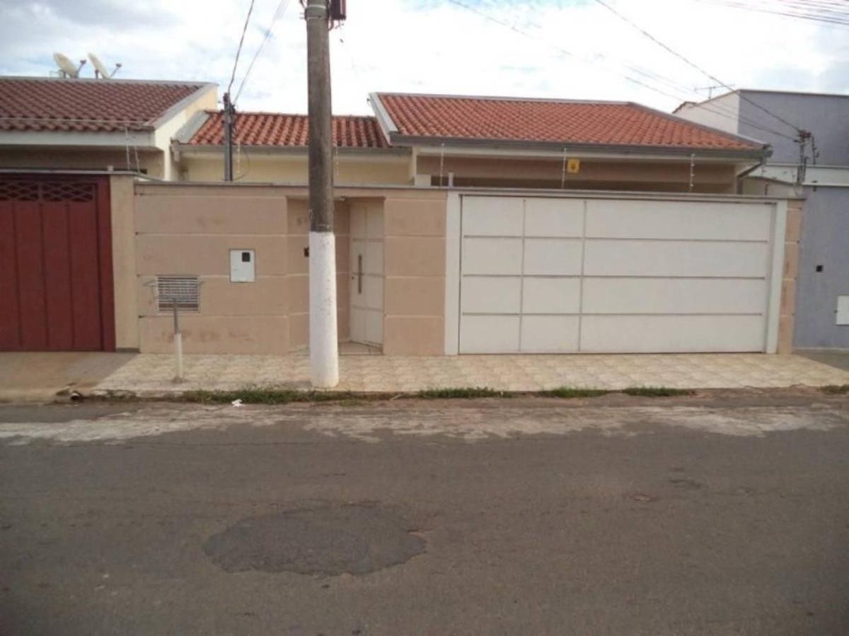 CASA EM GUAXUPÉ - JARDIM TRES ROSAS - Casa em Jardim Três Rosas, Guaxupé - à venda - Grupo G3 Investhouse Ltda