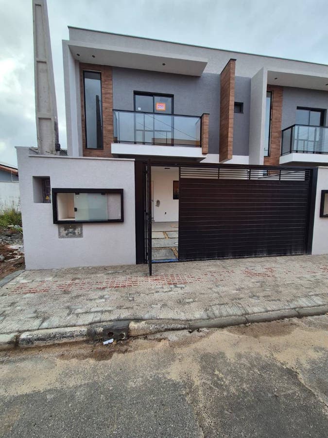 Sobrado 3 quartos em São João, Itajaí, SC - Pronto para morar - Sobrado em São João, Itajaí - à venda - Sul Imóveis