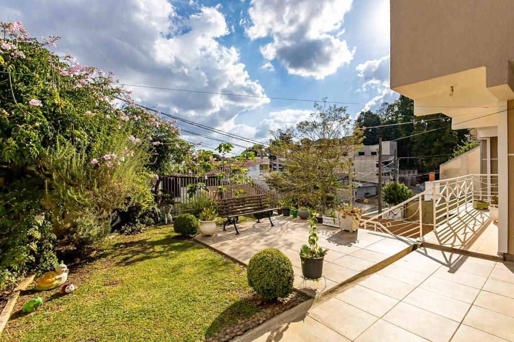 Sobrado à venda 3 quartos 1 suíte - Santa Cândida, Curitiba - Sobrado em Santa Cândida, Curitiba - à venda - SCHAEFER IMOVEIS LTDA