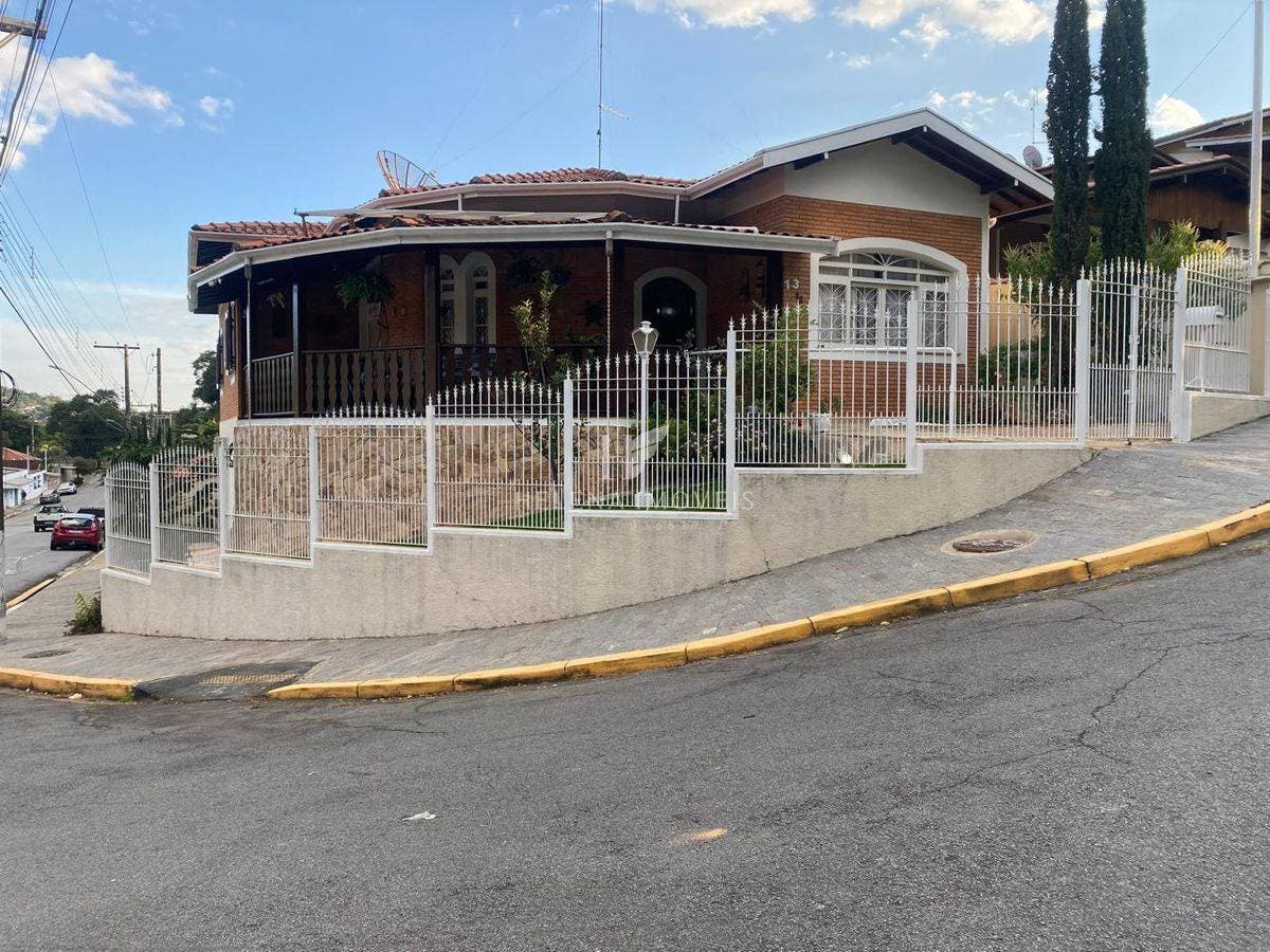 Excelente Imovel / Jd Comendador Antônio Anunziato - Casa em Jardim Comendador Antonio Annunziato, Águas da Prata - à venda - Helena Imóveis