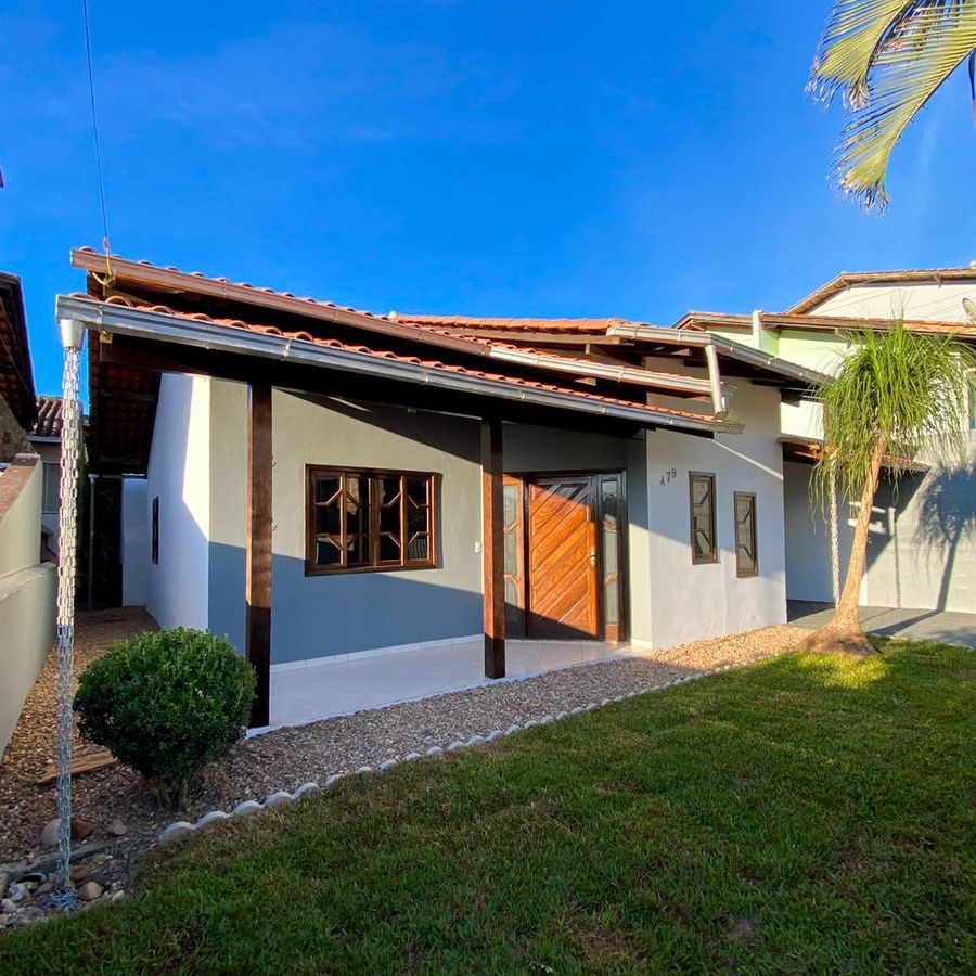 CASA SEMIMOBILIADA COM 2 QUARTOS | RAU - Casa em Rau, Jaraguá do Sul - à venda - D2 Imóveis