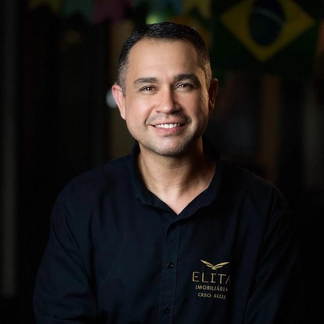 André Flores