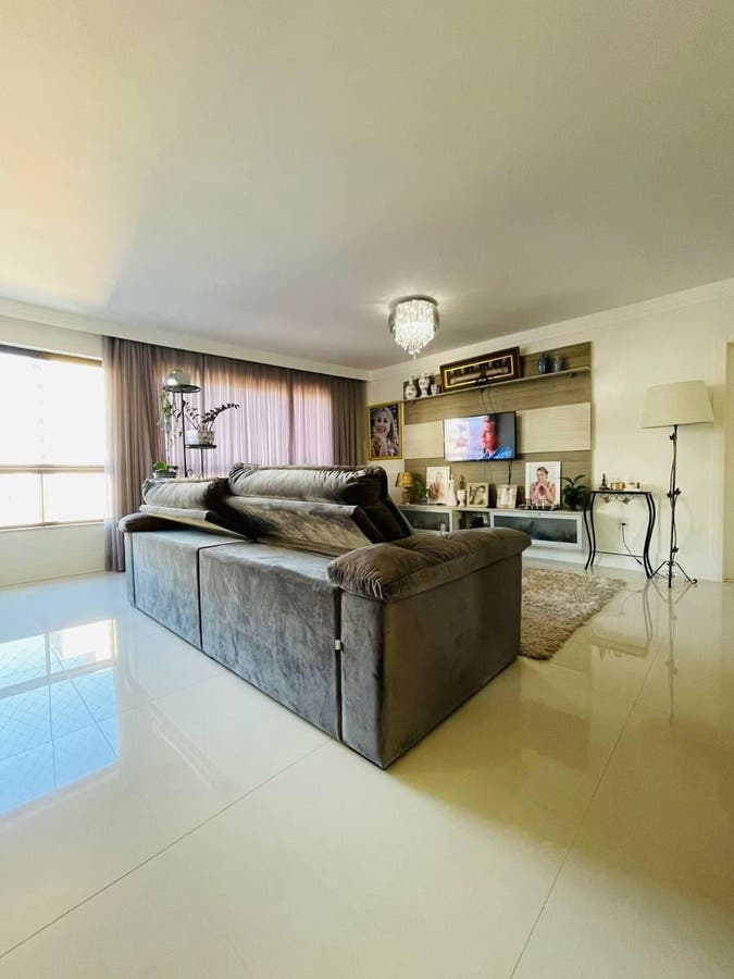 Apartamento Locação Anual de 3 Suítes no Centro de Balneário Camboriú - Apartamento em Centro, Balneário Camboriú - para locação - Rah Imóveis & Incorporadora