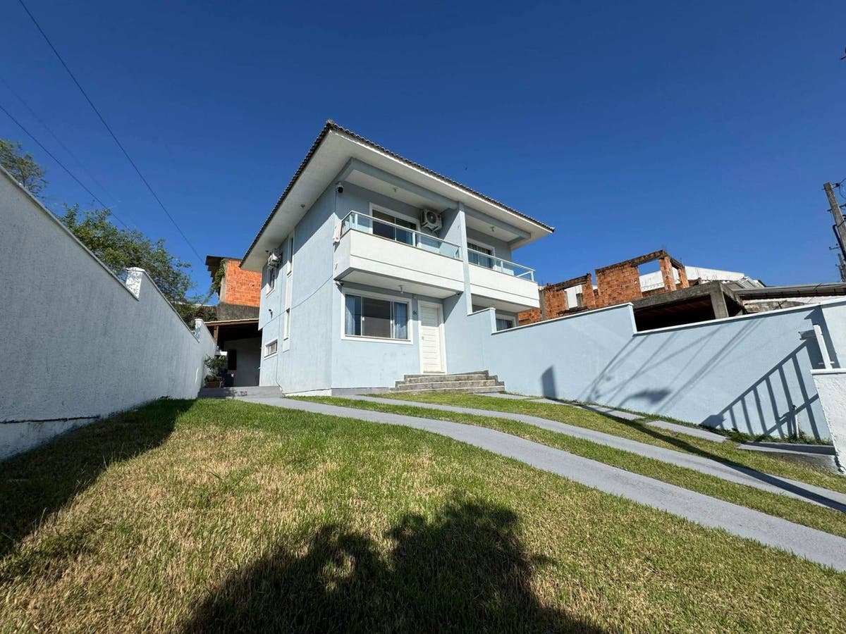 Sobrado à venda, Bela Vista, Palhoça, SC - Sobrado em Bela Vista, Palhoça - à venda - Madri Imóveis ltda