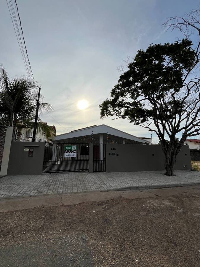 Casa com 3 dormitórios para locação e venda, 252,00 m² por R$ 8.000,00 e R$ 1.500.000,00 - Aparecida (Condomínio Alphaville) - Boa Vista/RR - Casa em Nossa Senhora Aparecida, Boa Vista - à venda - MENDES & BARROS LTDA