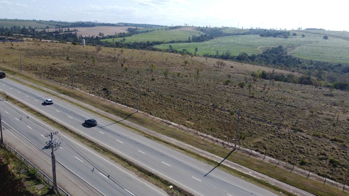 Área Comercial/Industrial com 416.000 m² – Venda Total ou Parcial - Frente para Rodovia Itu –Sorocaba - Comercial em Itu - à venda - Santa Lurdes Negócios Imobiliário LTDA