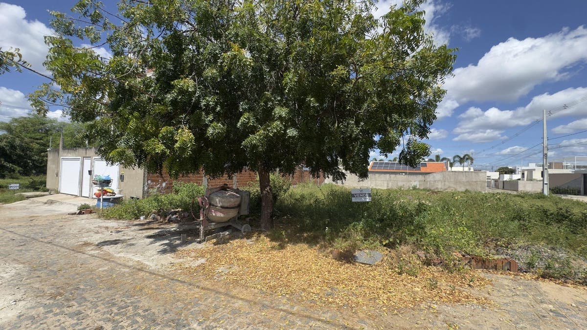 Lote - Jardim Oásis 12 X 30 - Lote/Terreno em Cajazeiras - à venda - V5 IMOBILIÁRIA