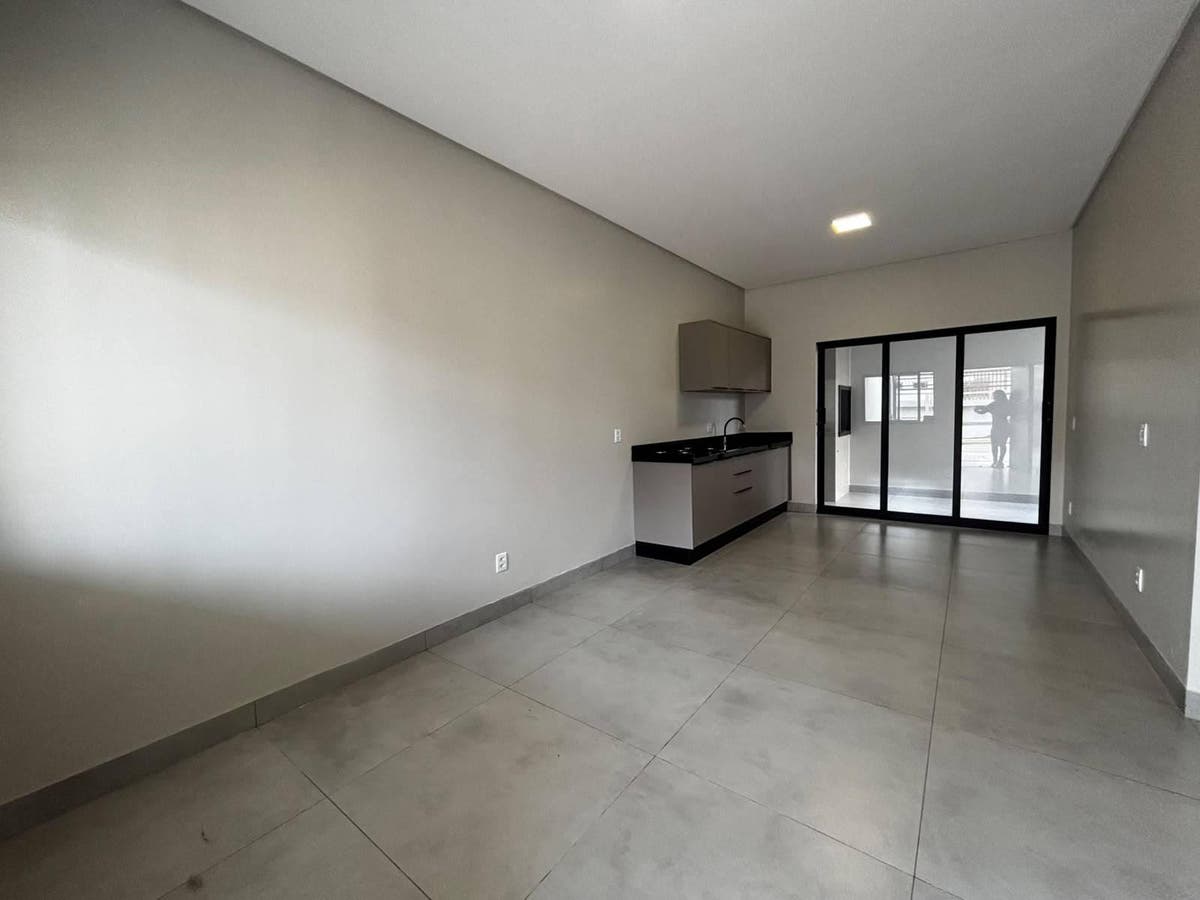 Casa com 2 quartos, Vila Romana - Sorriso