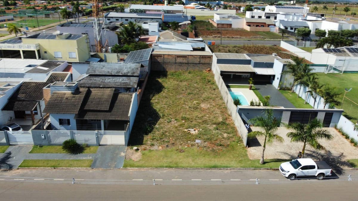 #644 VENDE-SE TERRENO BAIRRO PARQUE DAS AMÉRICAS - LUCAS DO RIO VERDE - Lote/Terreno em Parque das Américas, Lucas do Rio Verde - à venda - AGRO+IMÓVEIS NEGÓCIOS IMOBILIÁRIOS LTDA